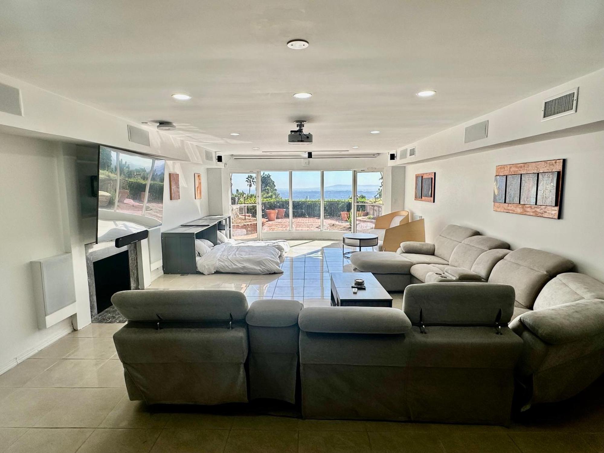 Le Chateau Los Angeles Eksteriør billede